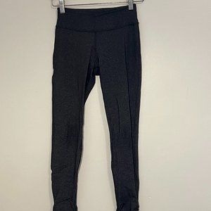 Beyond Yoga Mid-Waist Ankle Gather Legging, XS Gray